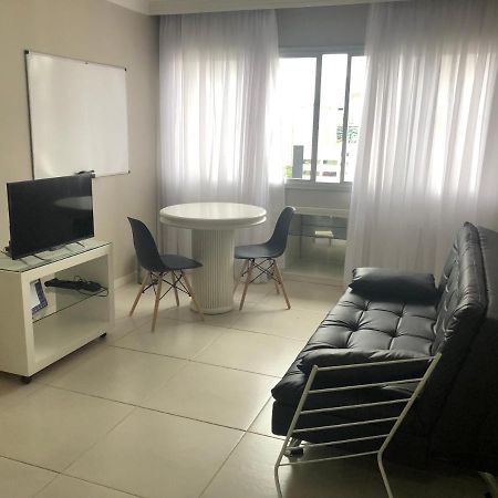 شقة كوريتيبا  في Apartamento Centro/Batel المظهر الخارجي الصورة
